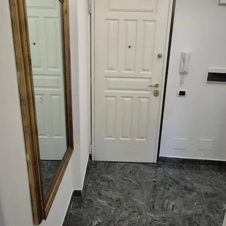 Guru Mostacciano Apartment-2